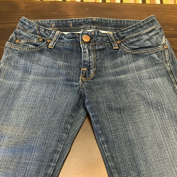 Rock & Republic Blue Boot Cut Jeans with Classic Indigo Finish - Picture 2 of 6